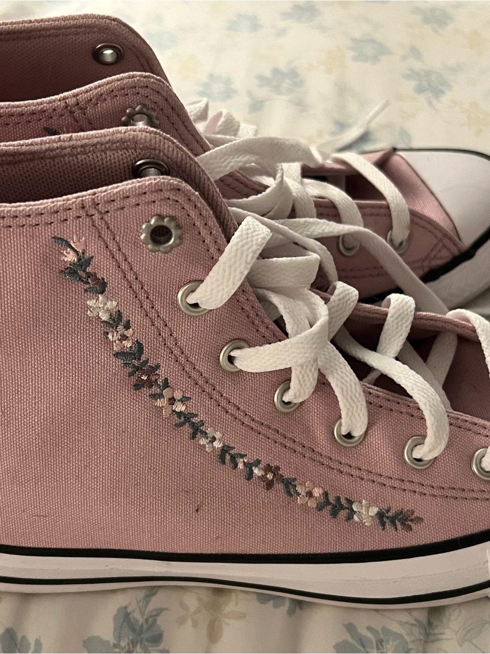 Converse All Star Blush pink High Top Kids 5.5 Floral Embroidered Sneakers